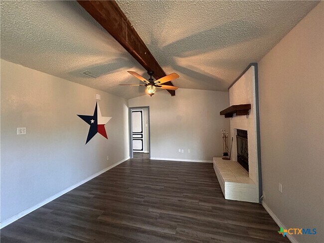 2204 Lamplight Dr in Killeen, TX - Building Photo - Building Photo