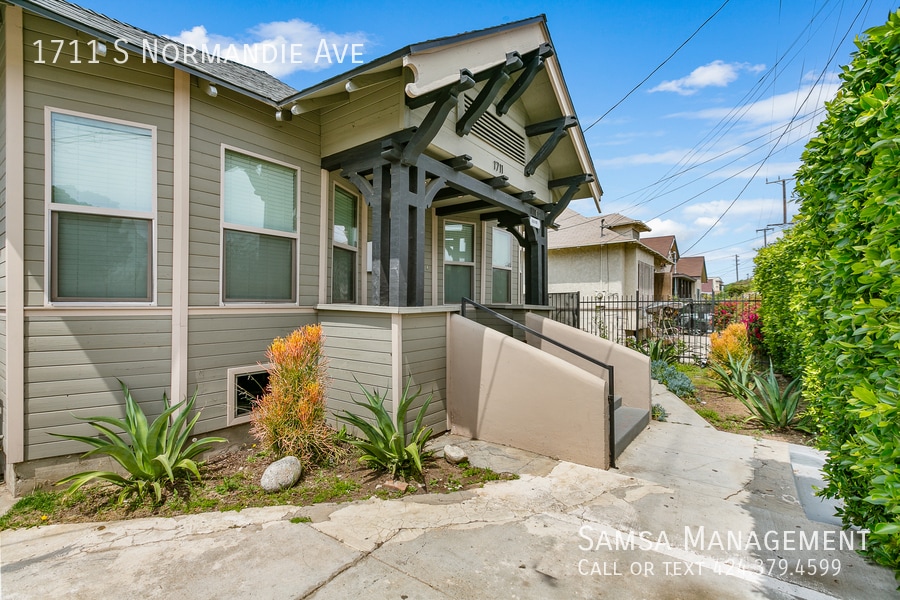1711 Normandie Ave in Los Angeles, CA - Building Photo