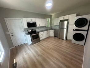 103 Starr Ave in Hamilton, OH - Building Photo - Building Photo