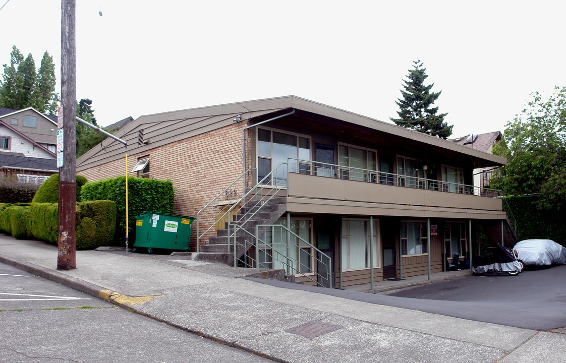 822 3rd Ave N in Seattle, WA - Building Photo