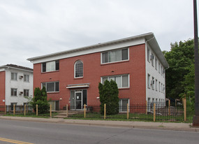 514 Huron Blvd SE Apartments