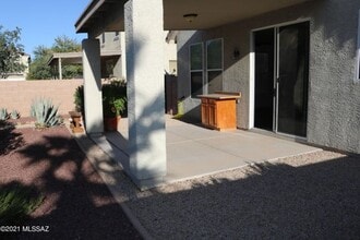 4692 W Calatrava Ln in Tucson, AZ - Building Photo - Building Photo