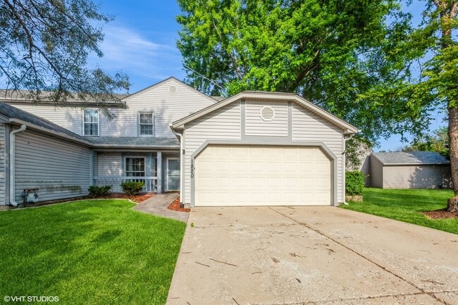 property at 1820 Shetland Rd