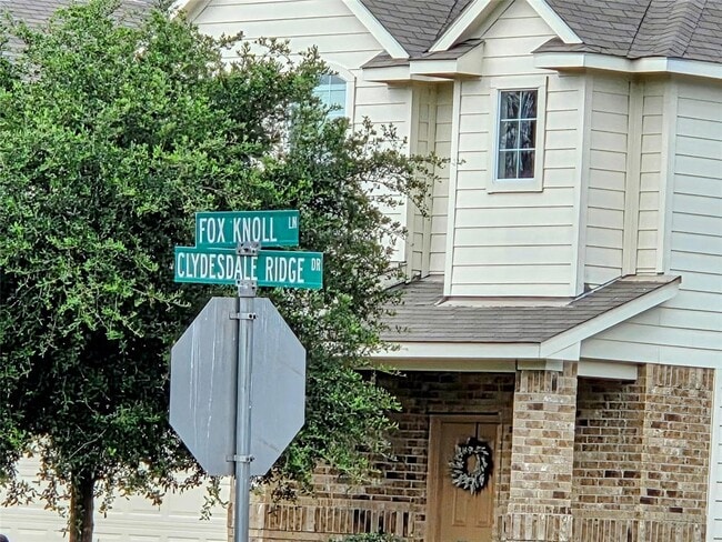 7414 Fox Knoll Ln in Humble, TX - Foto de edificio - Building Photo