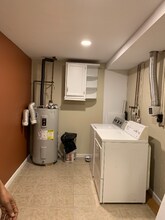 151 Shelter Rock Rd in Danbury, CT - Building Photo - Building Photo