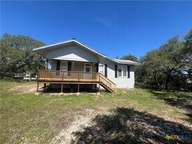16862 FM306 in Canyon Lake, TX - Building Photo