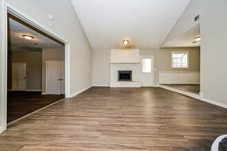 3835 Charlotte Dr in Rex, GA - Building Photo - Building Photo