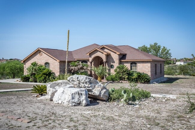 property at 203 Gancho