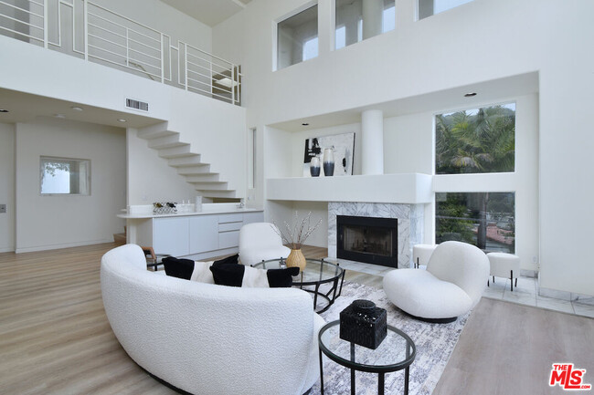 1701 N Beverly Dr in Beverly Hills, CA - Building Photo - Building Photo