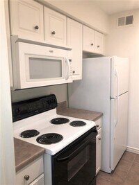 4645 Wild Indigo St photo'