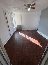 543 3rd St, Unit 2 in Pitcairn, PA - Building Photo - Building Photo