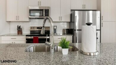 11122 Hambright Jct Dr in Huntersville, NC - Foto de edificio - Building Photo