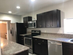 4062 10th Ave N in St. Petersburg, FL - Building Photo - Building Photo