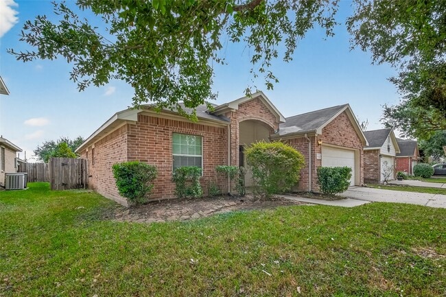926 Dracena Ct in Richmond, TX - Foto de edificio - Building Photo