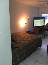 650 Pennsylvania Ave-Unit -29 in Miami Beach, FL - Building Photo - Building Photo