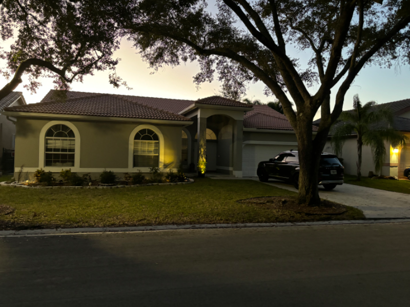 5318 NW 57th Ave in Coral Springs, FL - Building Photo