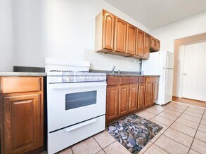 165 Pinehurst Ave in New York, NY - Building Photo - Building Photo