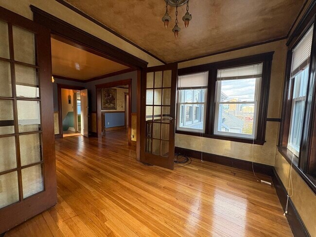 157 Hillside St in Boston, MA - Building Photo - Building Photo