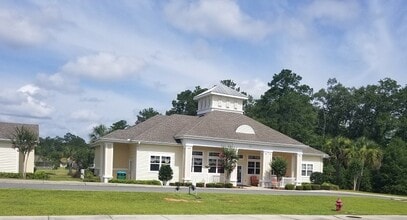Pebble Hill Estates in Marianna, FL - Building Photo - Building Photo