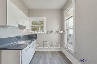1303 Western Ave in Toledo, OH - Building Photo - Building Photo