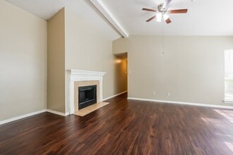 23 Emery Cliff Pl in Spring, TX - Building Photo - Building Photo