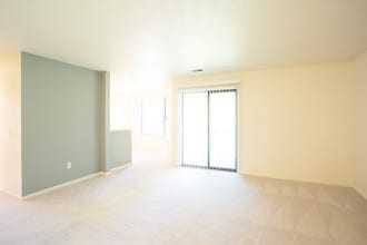 Summer Ridge in Kalamazoo, MI - Building Photo - Interior Photo