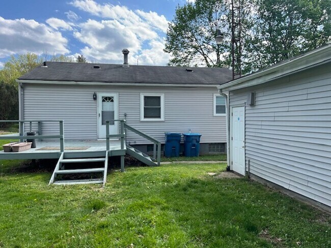 745 Cuyahoga St in Kent, OH - Building Photo - Building Photo