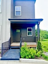 1008 Fontaine Dr in Goodlettsville, TN - Foto de edificio - Building Photo