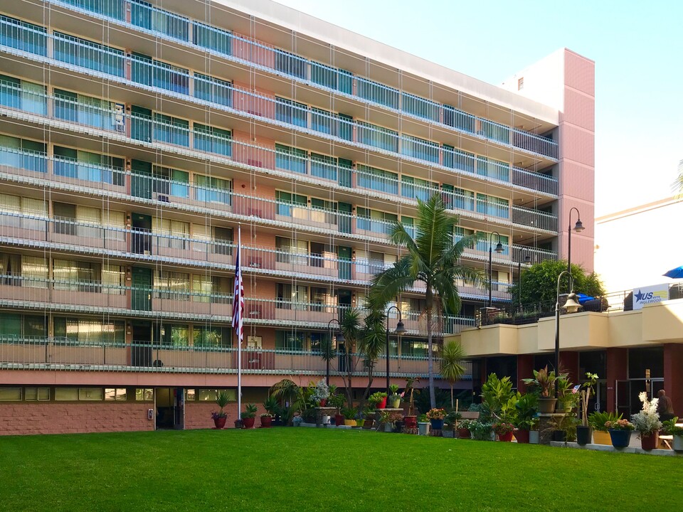 Westside Residence Hall in Inglewood, CA - Building Photo