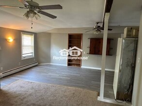 460 Carvel Beach Rd in Riviera Beach, MD - Foto de edificio - Building Photo