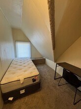 702 W Green St in Urbana, IL - Building Photo - Building Photo