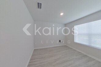 134 Metalmark Dr in Pensacola, FL - Foto de edificio - Building Photo