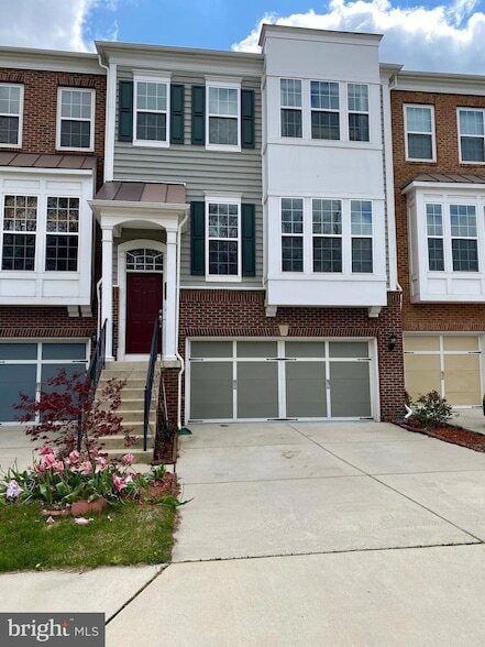 property at 43569 White Cap Terrace