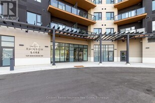 525 New Dundee Rd in Kitchener, ON - Building Photo