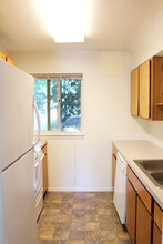 1020 NE Alfred Ln, Unit B in Pullman, WA - Foto de edificio - Building Photo