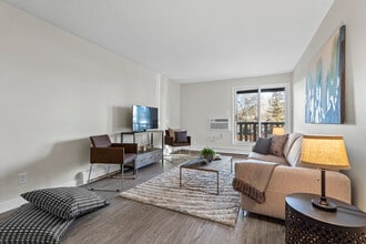 Elan in Saskatoon, SK - Building Photo - Building Photo