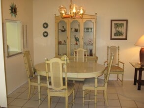 607 Fair Winds Dr in Nokomis, FL - Building Photo - Building Photo