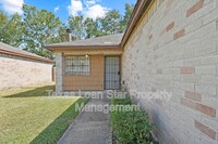 8606 Flower Path St in Houston, TX - Building Photo - Building Photo