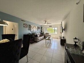 5800 NE 22nd Way, Unit Imperial Point Gardens in Fort Lauderdale, FL - Building Photo - Building Photo