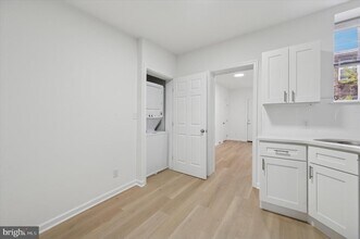 1452 N 56th St in Philadelphia, PA - Building Photo - Building Photo