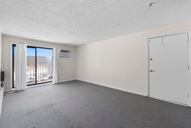 276 Codman Hill Rd in Boxborough, MA - Building Photo - Building Photo