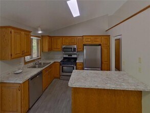 1579 Ashbury Ct in Eagan, MN - Building Photo - Building Photo