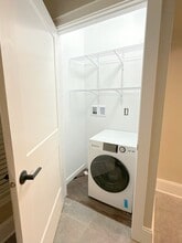 17 W Crystal Lake Ave in Crystal Lake, IL - Building Photo - Building Photo