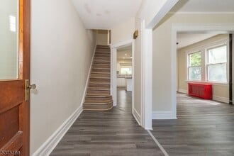 46 Union Ave in Maplewood, NJ - Building Photo - Building Photo