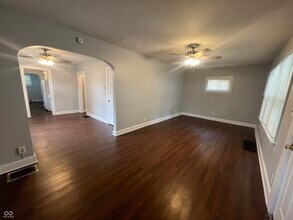 411 W 39th St in Indianapolis, IN - Building Photo - Building Photo