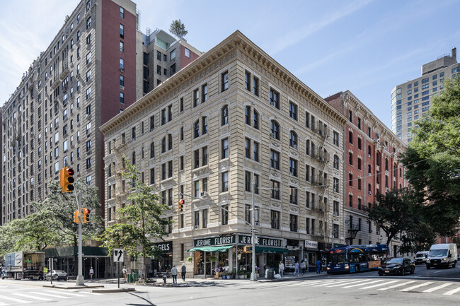 1371-1379 Madison Ave in New York, NY - Building Photo - Primary Photo