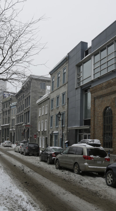 185-187 d'Youville in Montréal, QC - Building Photo