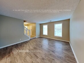 6021 Woodcreek Dr in Woodstock, GA - Building Photo - Building Photo