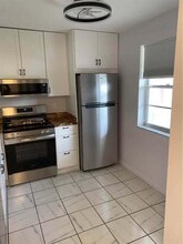3566 N University Dr in Coral Springs, FL - Foto de edificio - Building Photo