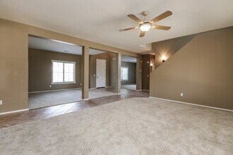 1081 E Horseshoe Dr in Chandler, AZ - Foto de edificio - Building Photo